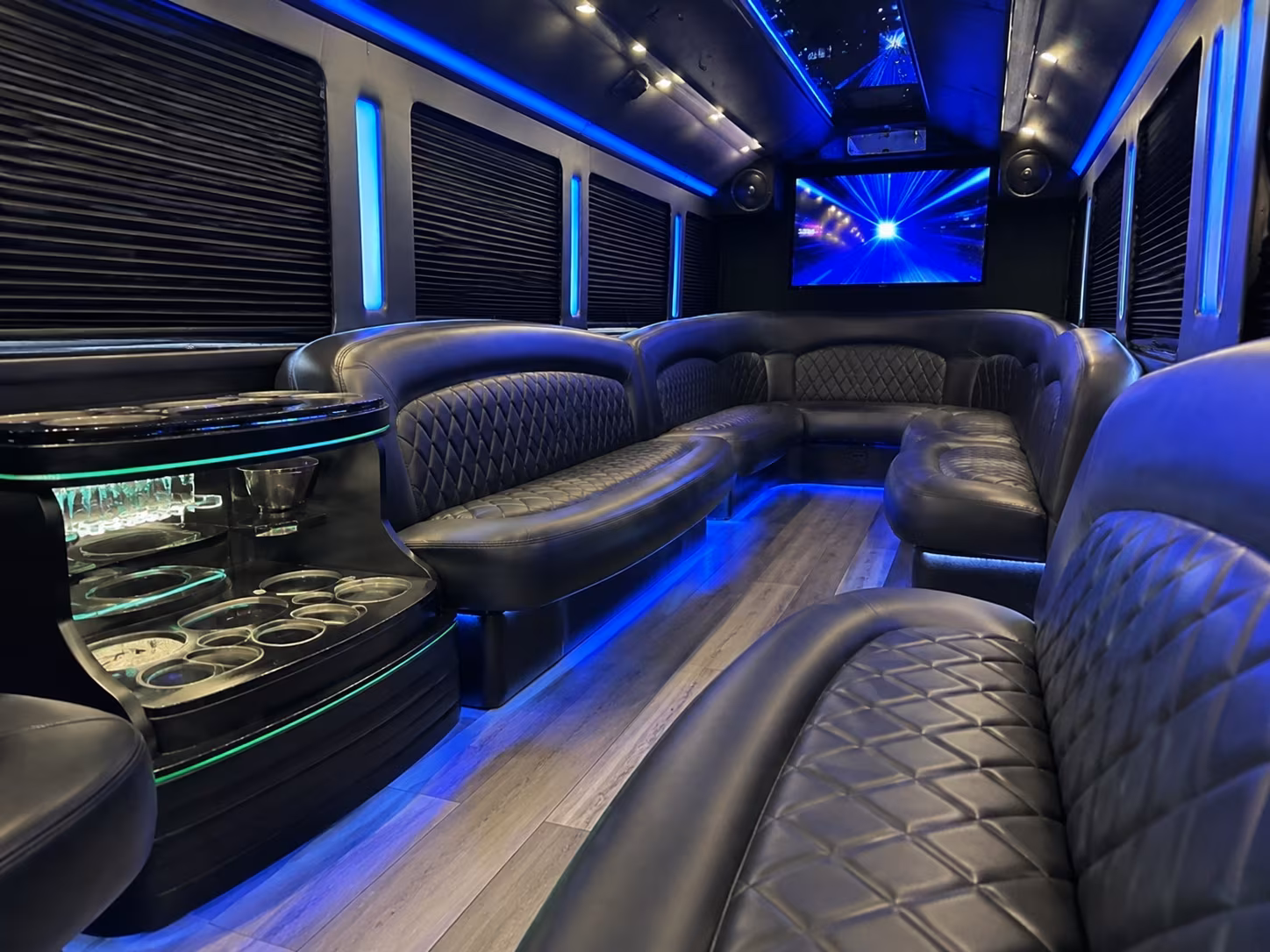 buses for college campus and vocational school field trips in scottsdale
