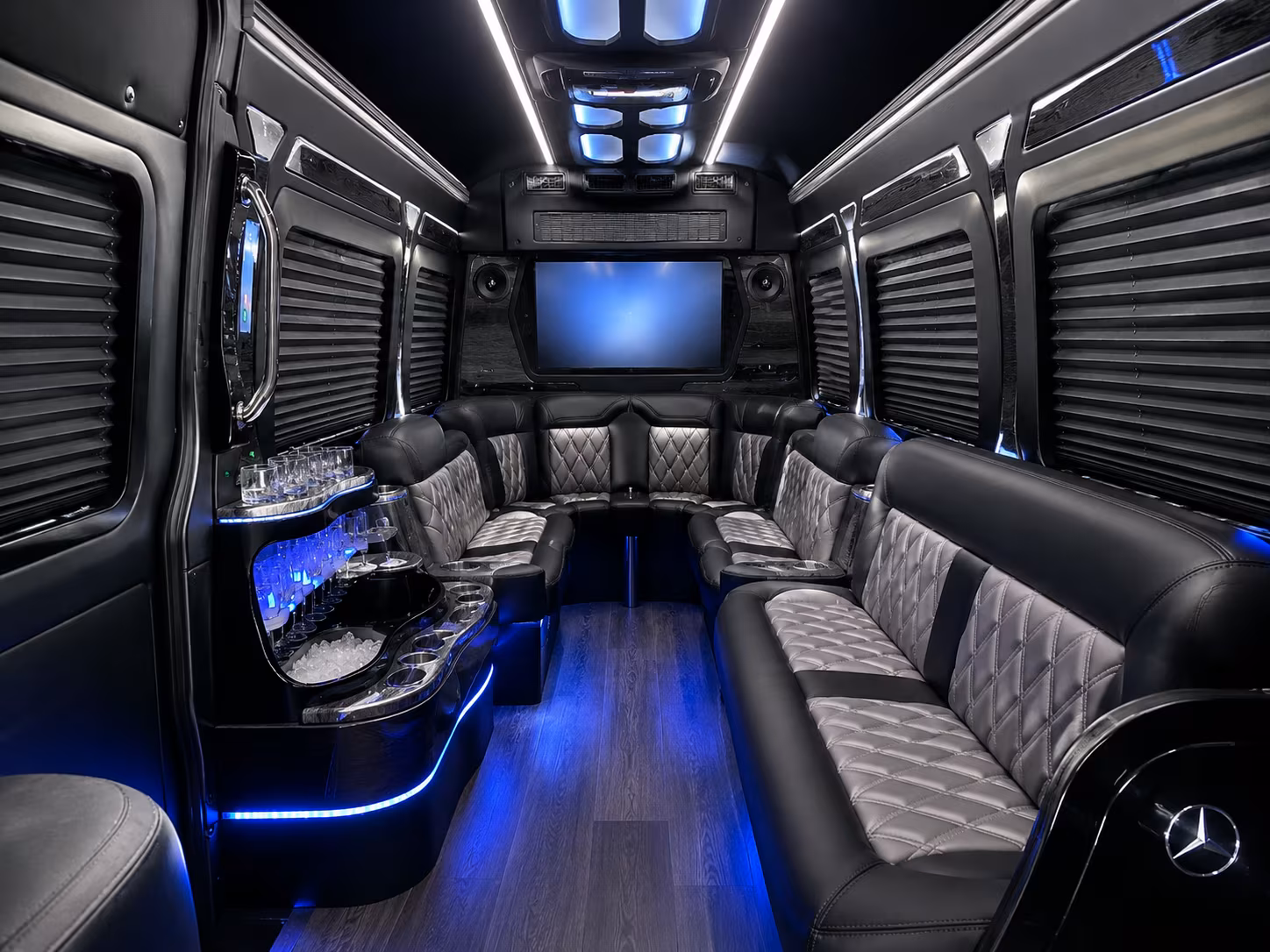 easily book transportation for your next airport transfer 3