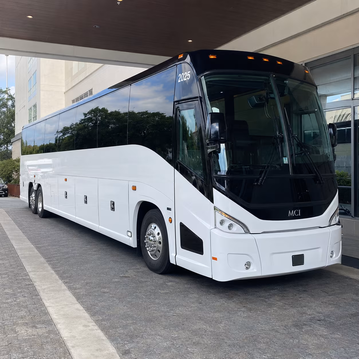 scottsdale 54 passenger charter bus